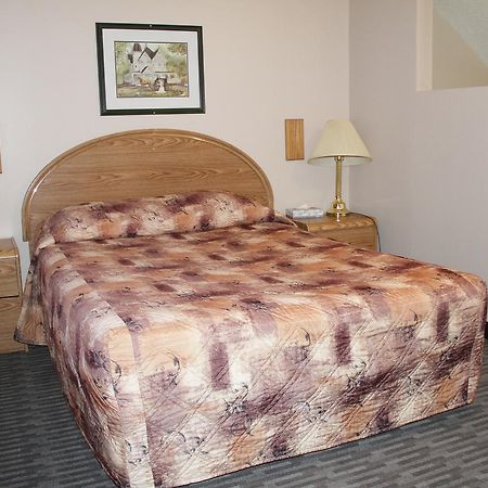 Manning Garden Court Motel מראה חיצוני תמונה