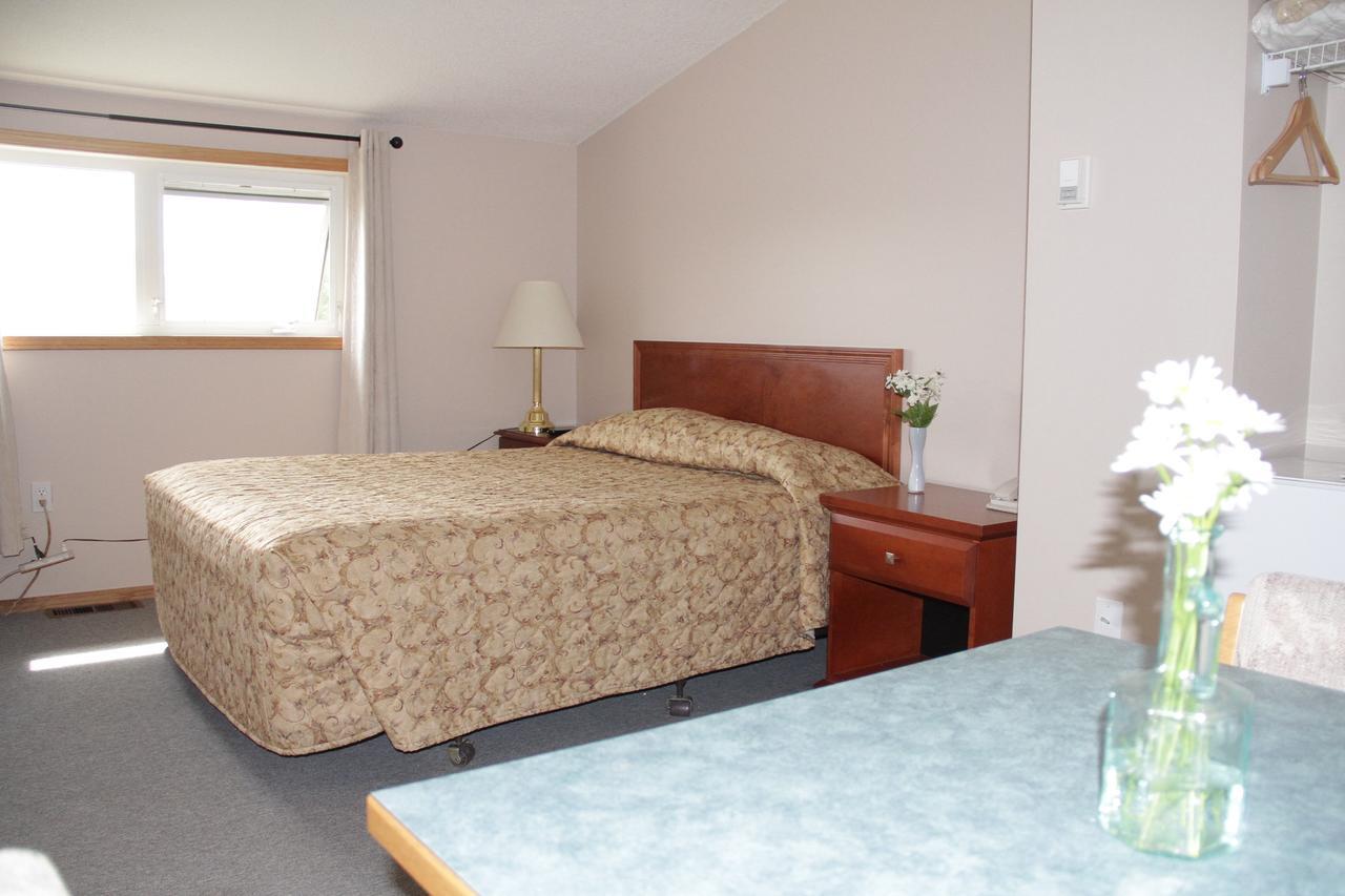 Manning Garden Court Motel מראה חיצוני תמונה
