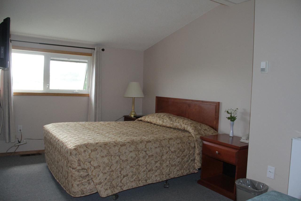 Manning Garden Court Motel מראה חיצוני תמונה