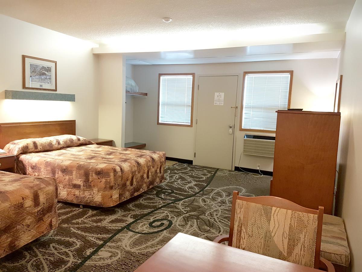 Manning Garden Court Motel מראה חיצוני תמונה